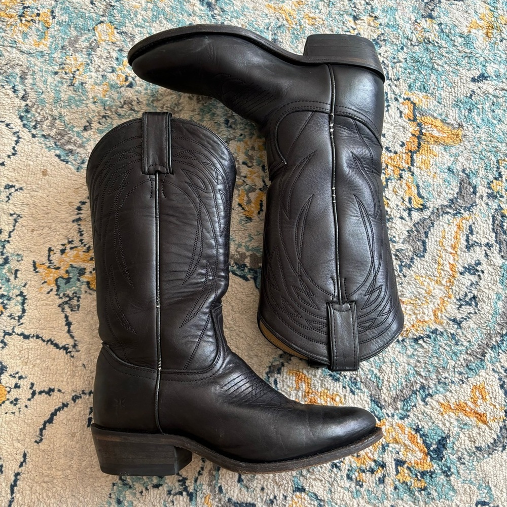 FRYE Black Billy Pull On Deco Stitch Boots (Black)